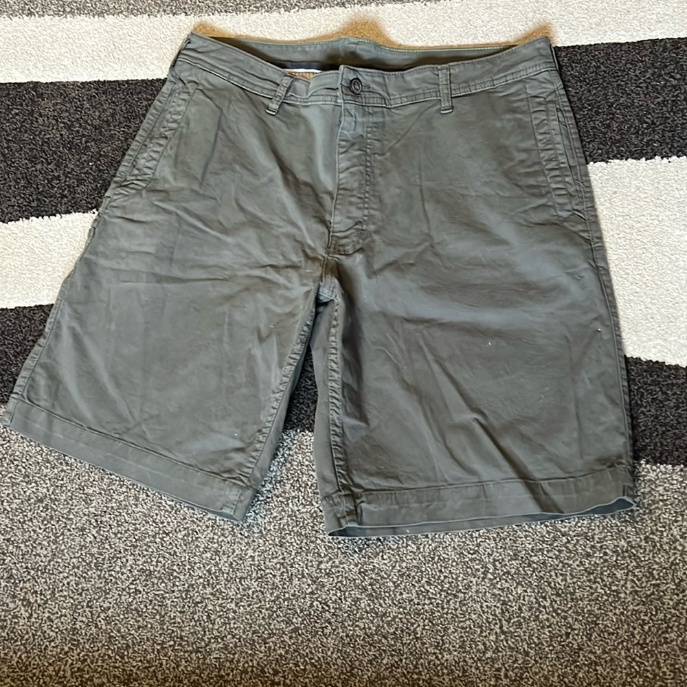 The North Face Green shorts Men’s 38